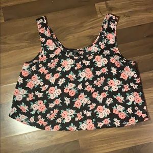 Pretty Roses Crop Top✨